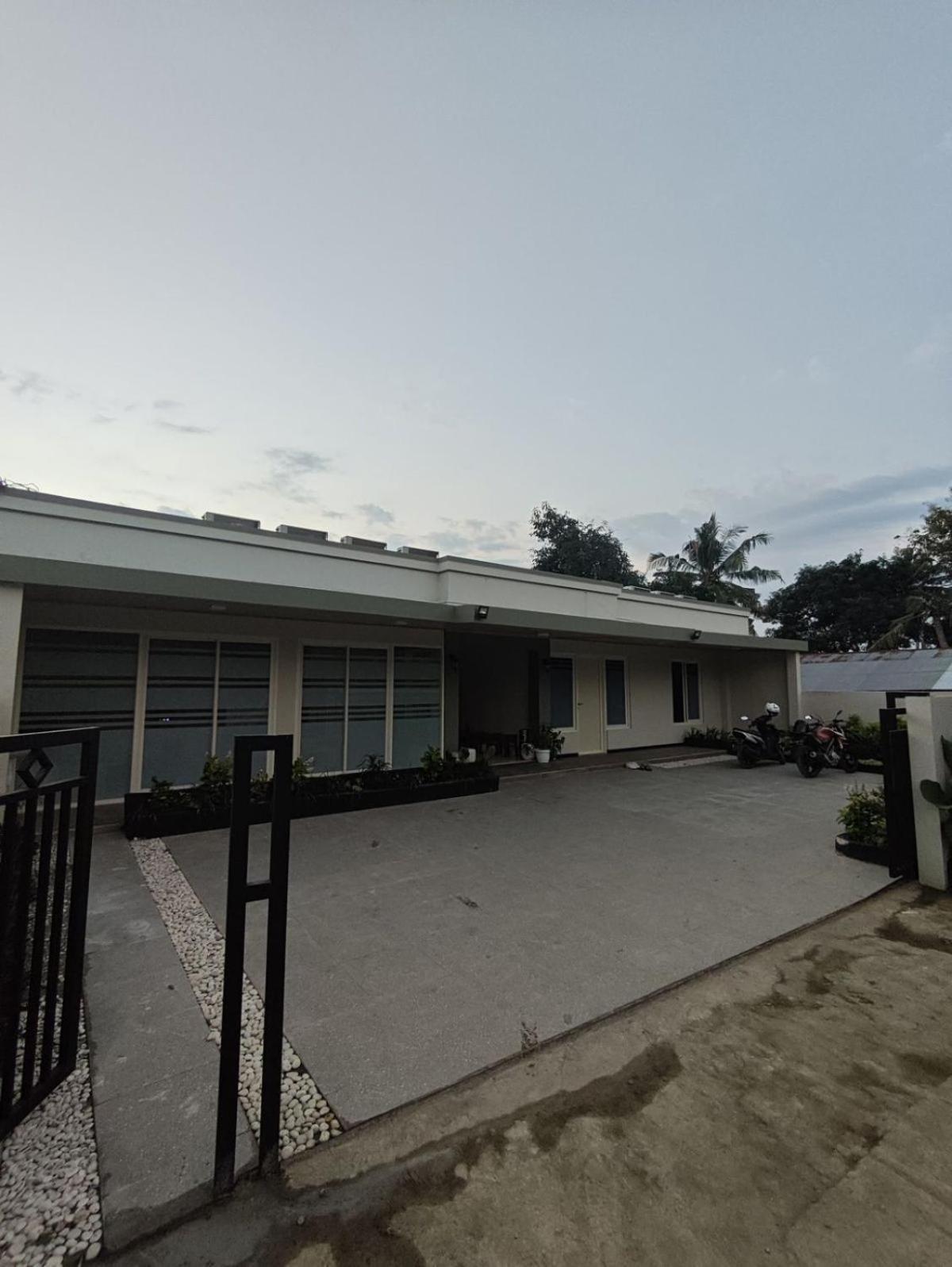 El Nipa Hotel Labuan Bajo Buitenkant foto