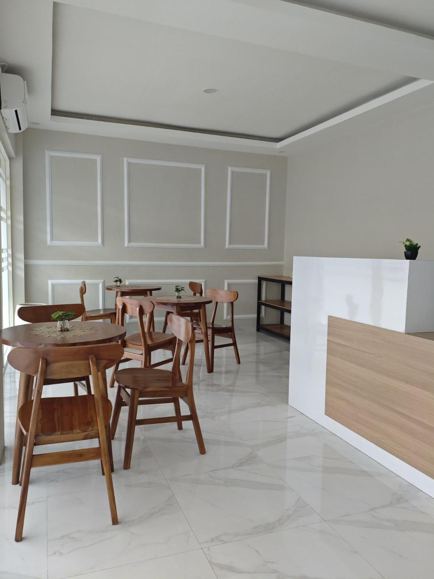 El Nipa Hotel Labuan Bajo Buitenkant foto